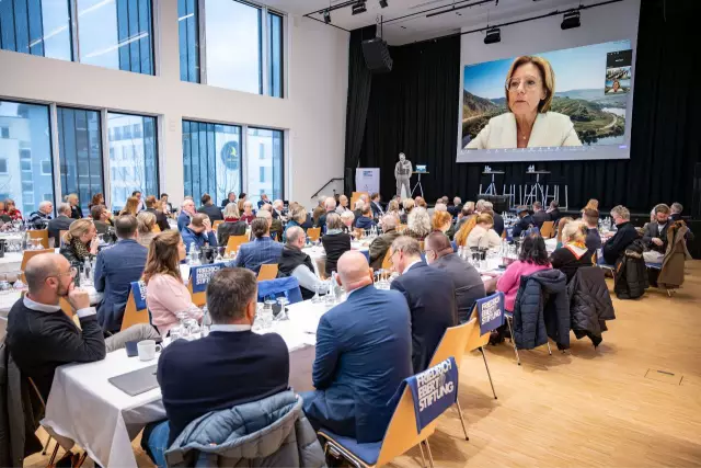 Begrüßung von Ministerpräsidentin Malu Dreyer. Fotorechte: Lutz Wilke Fotografie