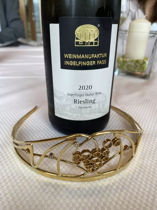 Die Weinmajestäten zu Besuch in der Weinmanufaktur Ingelfinger Fass.